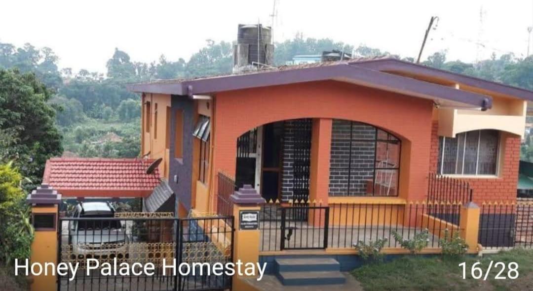 Honey Palace Homestay Madikeri Exterior foto